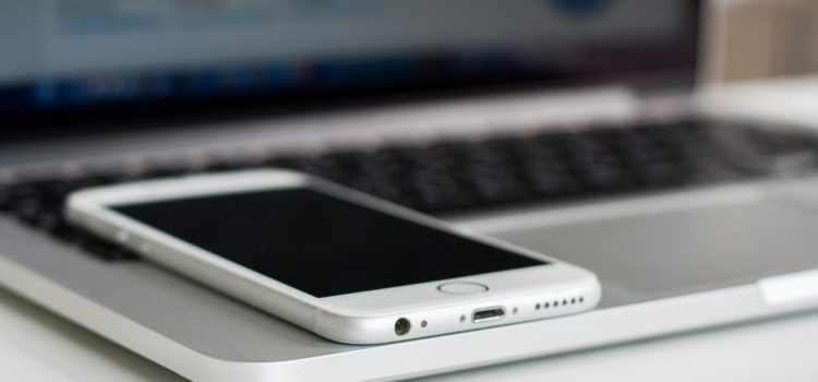 Mobilgerät vs. PC – Wer hat die Nase vorn? Mobilgerät vs. PC – Wer hat die Nase vorn